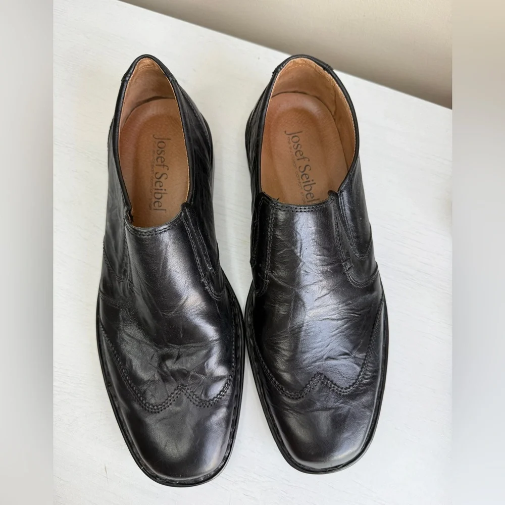 Joseph Seibel Douglas Casual Wing Tip Loafer Euro 43 (US 9.5-10)